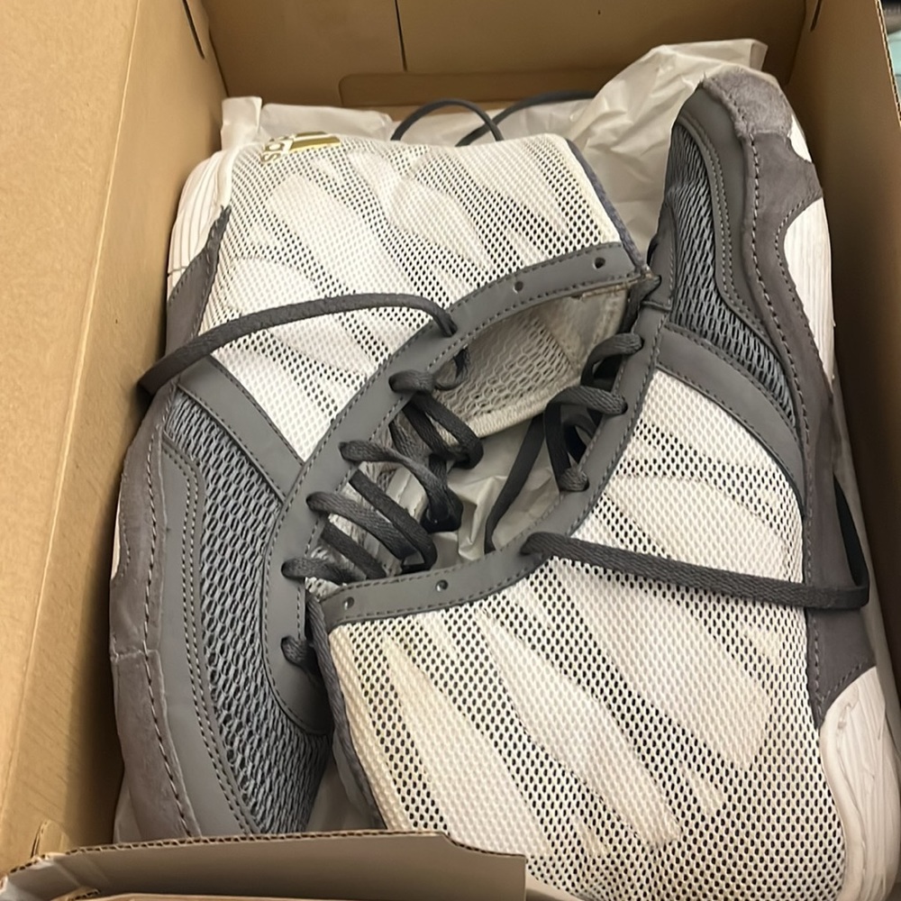 Wrestling shoes/ can be used as boxing shoes
